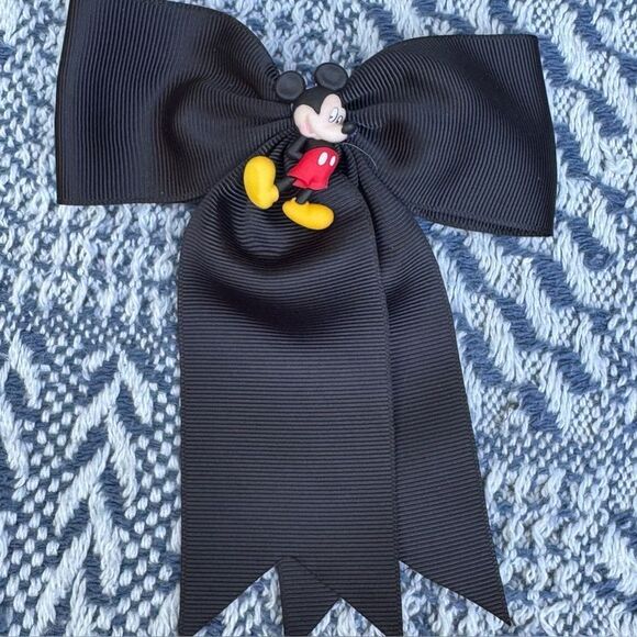 🎀 Handmade Mickey Mouse Barrette - Picture 1 of 3
